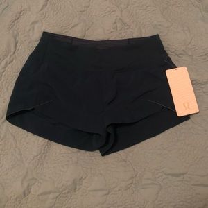 Blue Lululemon motionful short - training shorts